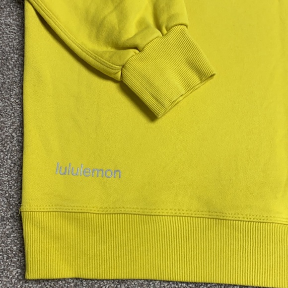 Women’s Yellow Lululemon oversized crew neck. - Picture 5 of 5